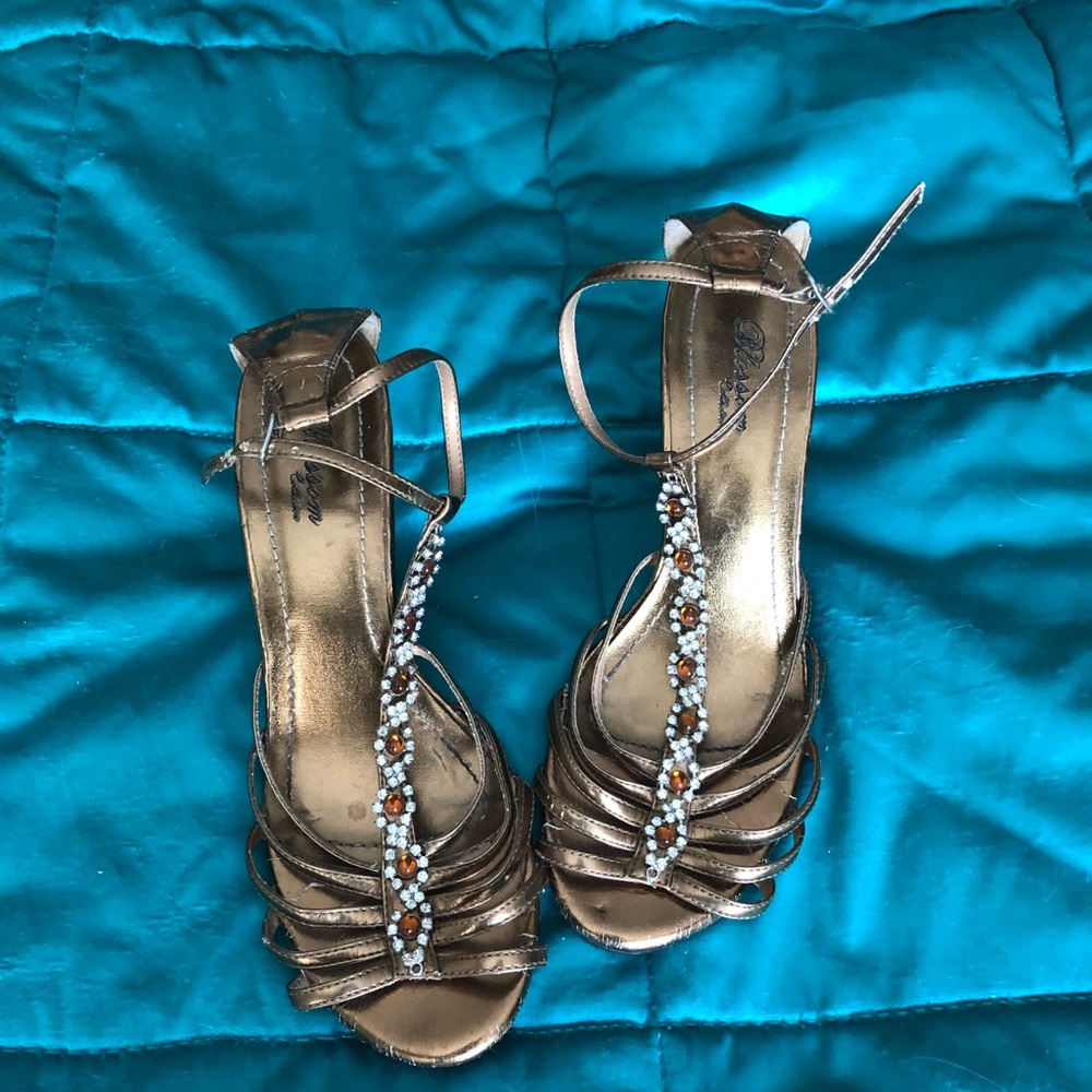 FREE WITH PURCHASE over $50-Gold Blossom